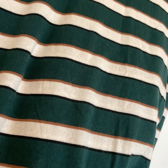 Men’s Forever 21 Striped Tee - Picture 2 of 4